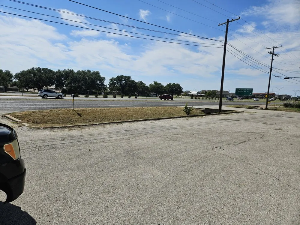 Top-rated lawn mowing service in Bellmead, TX - David’s Mow