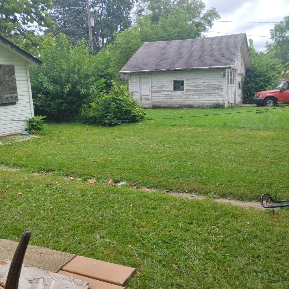 Expert outdoor landscaping experts serving Rockford, IL - Davids Repairs And Cleaning Services