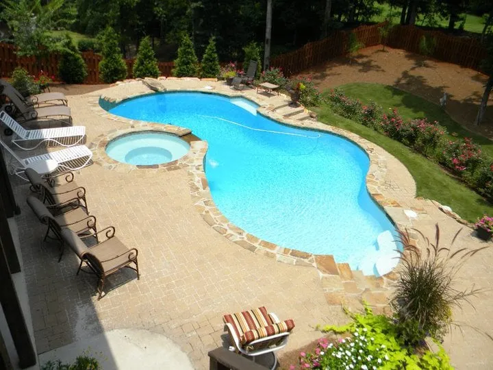 Reliable lawn care service experts serving Birmingham, AL - Davidson Hardscapes