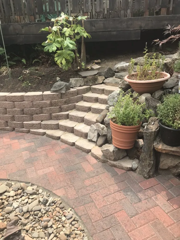 Reliable yard maintenance for beautiful yards in Salem, OR by Davidson's Landscape Services