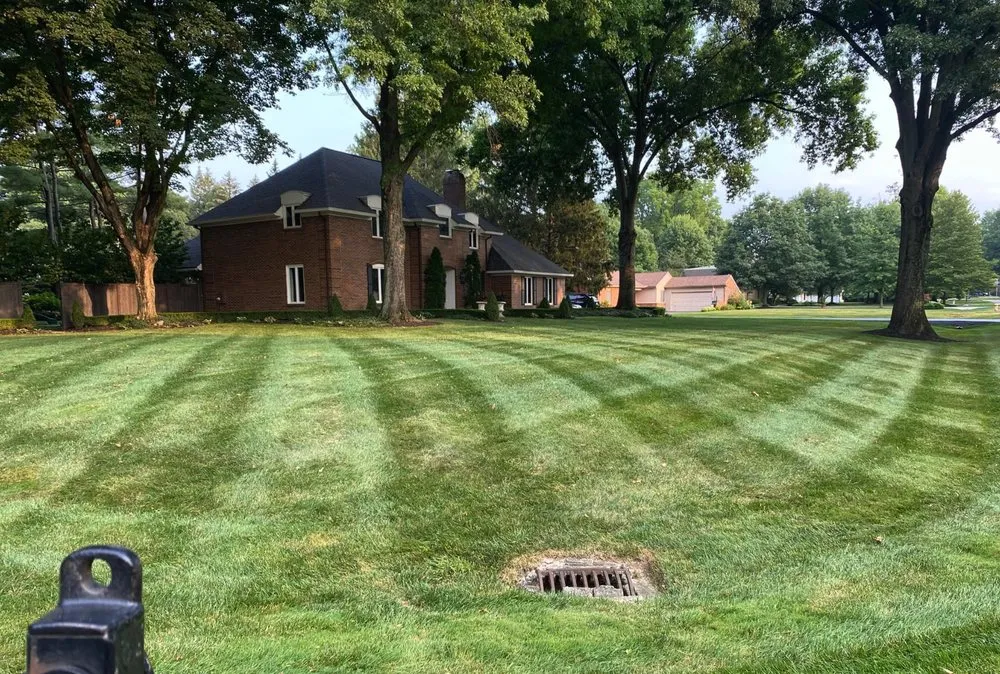 Professional landscaping services for homes in Columbus, OH by Davies Landscaping & Lawn Care
