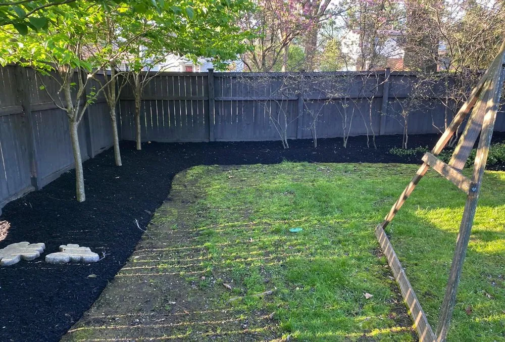 Expert lawn care service experts serving Columbus, OH - Davies Landscaping & Lawn Care