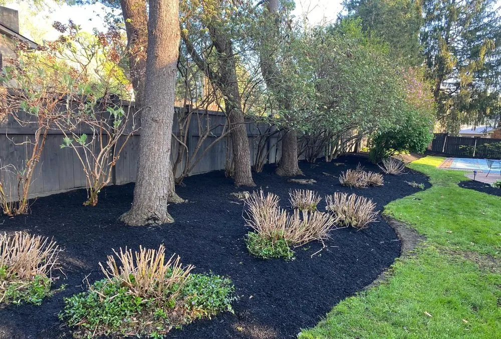 Expert landscaping services in Columbus, OH - Davies Landscaping & Lawn Care