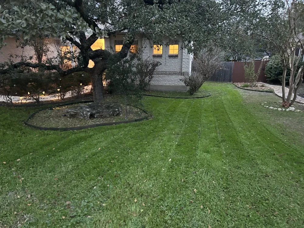 Trusted yard cleanup service with custom design across Converse, TX - Davis All Arounds Detailing Services