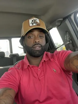 Davis and Company lawn care Logo