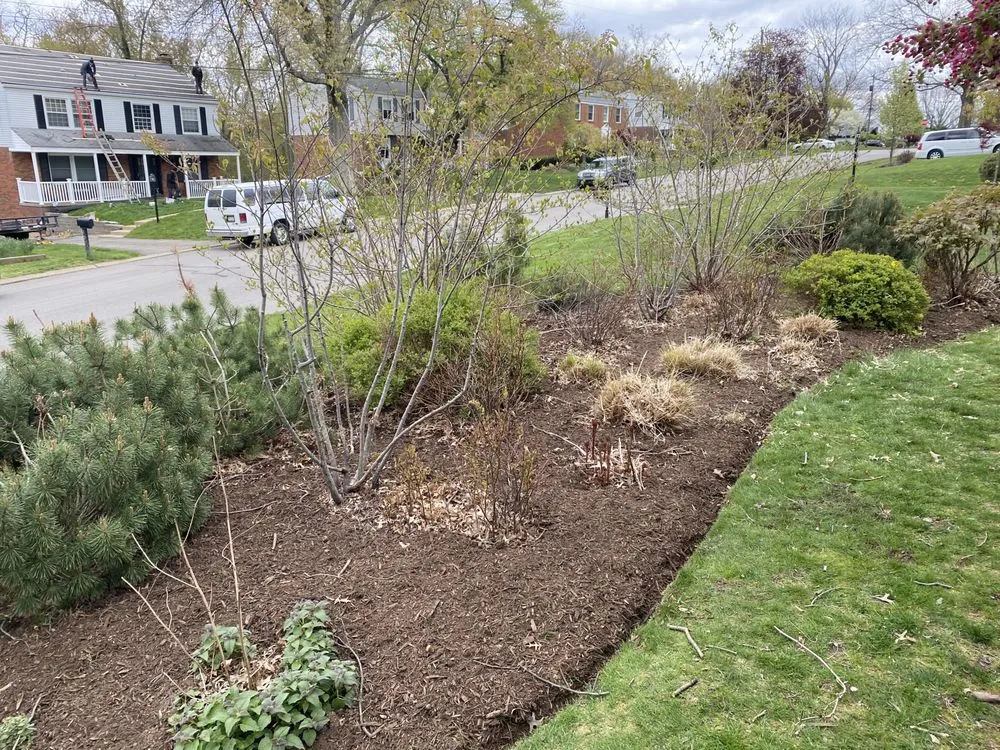 Top-rated landscaping services in Pittsburgh, PA by Davis And Sons