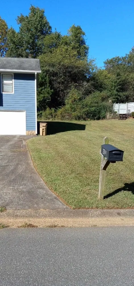 Top-rated garden landscaping in Kennesaw, GA - Davis Brothers Lawncare