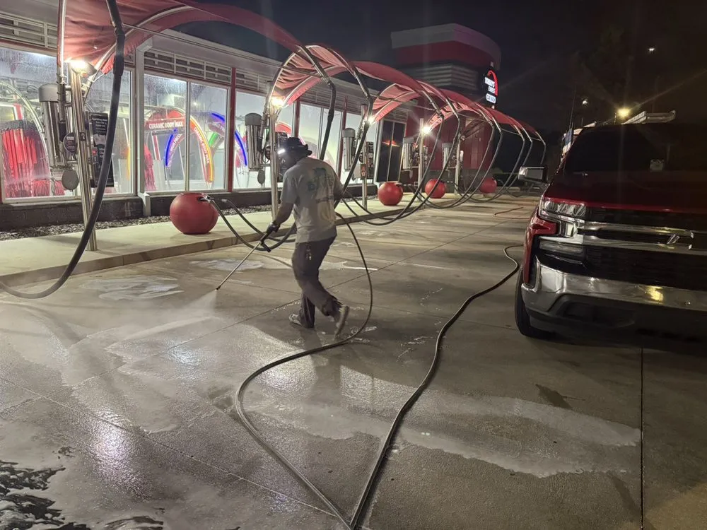 Local residential landscaping experts serving Palm Bay, FL - Davis Curb Appeal Services