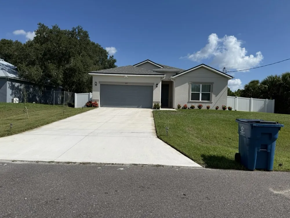 Expert garden landscaping with custom design across Palm Bay, FL - Davis Curb Appeal Services