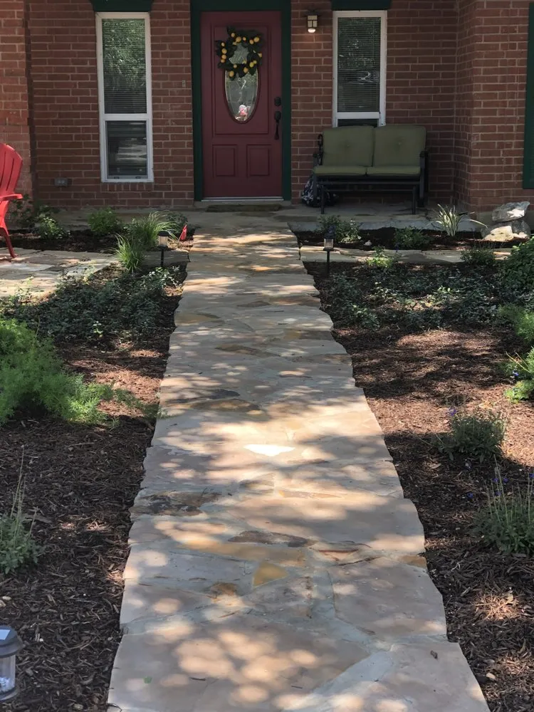 Top-rated landscaping services experts serving San Antonio, TX - Davis GardenCraft