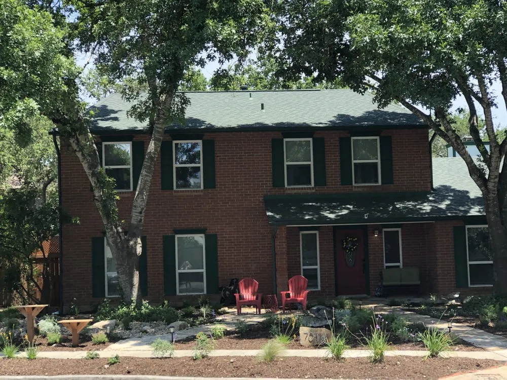 Custom garden landscaping experts serving San Antonio, TX - Davis GardenCraft