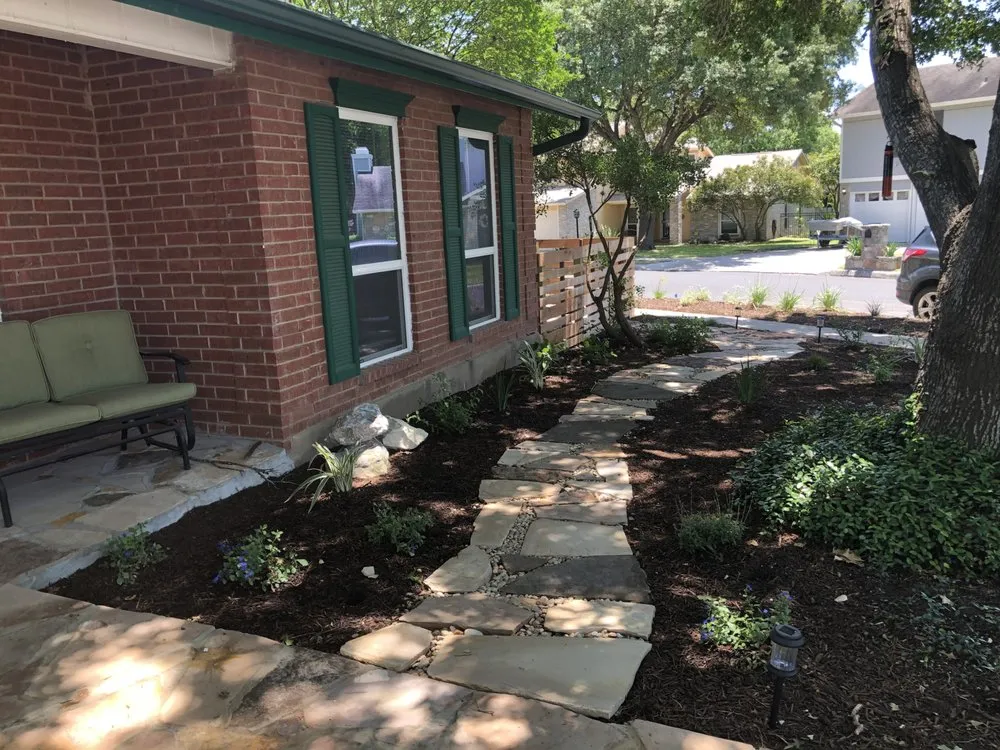 Custom outdoor landscaping in San Antonio, TX - Davis GardenCraft