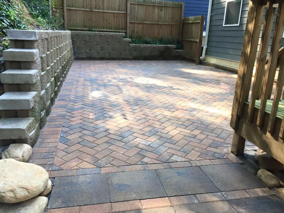 Custom yard cleanup service in Chattanooga, TN - Davis Kee Outdoor