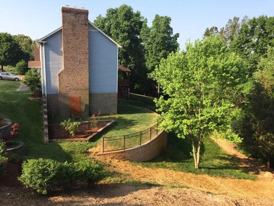 Top-rated lawn mowing service experts serving Chattanooga, TN - Davis Kee Outdoor