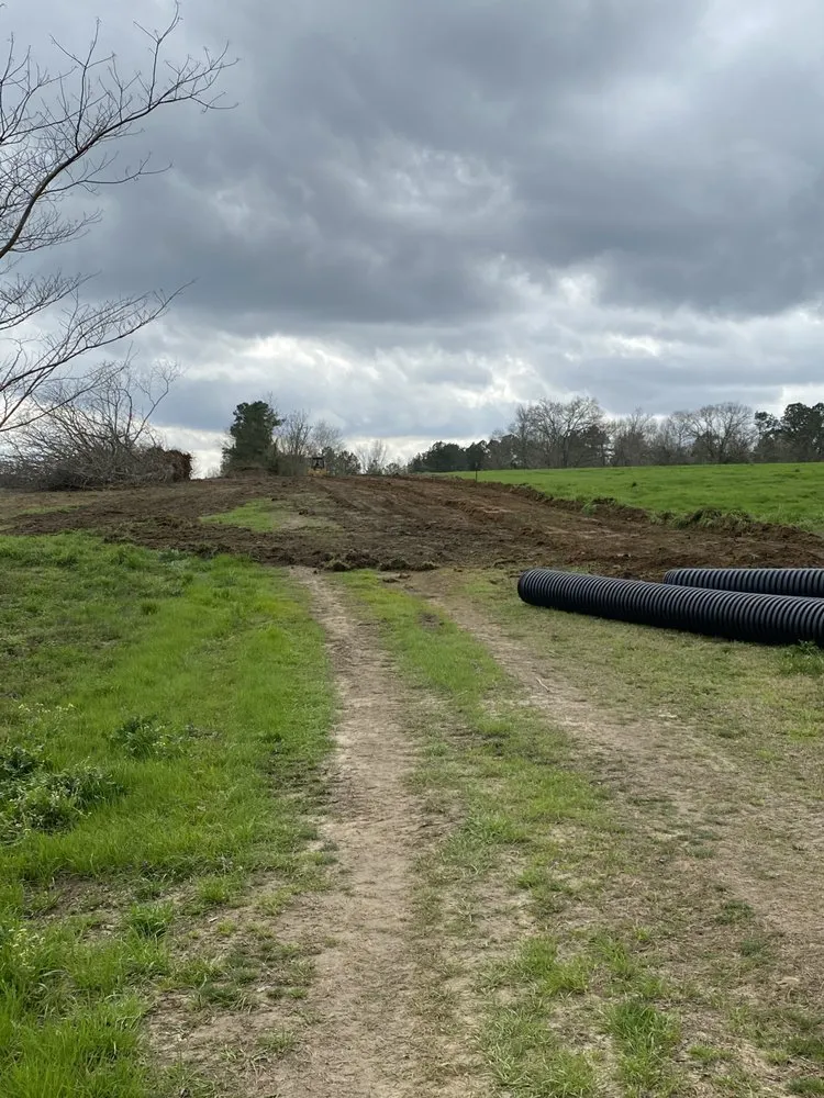 Custom landscaping services for residential properties across Lumberton, MS - Davis land services