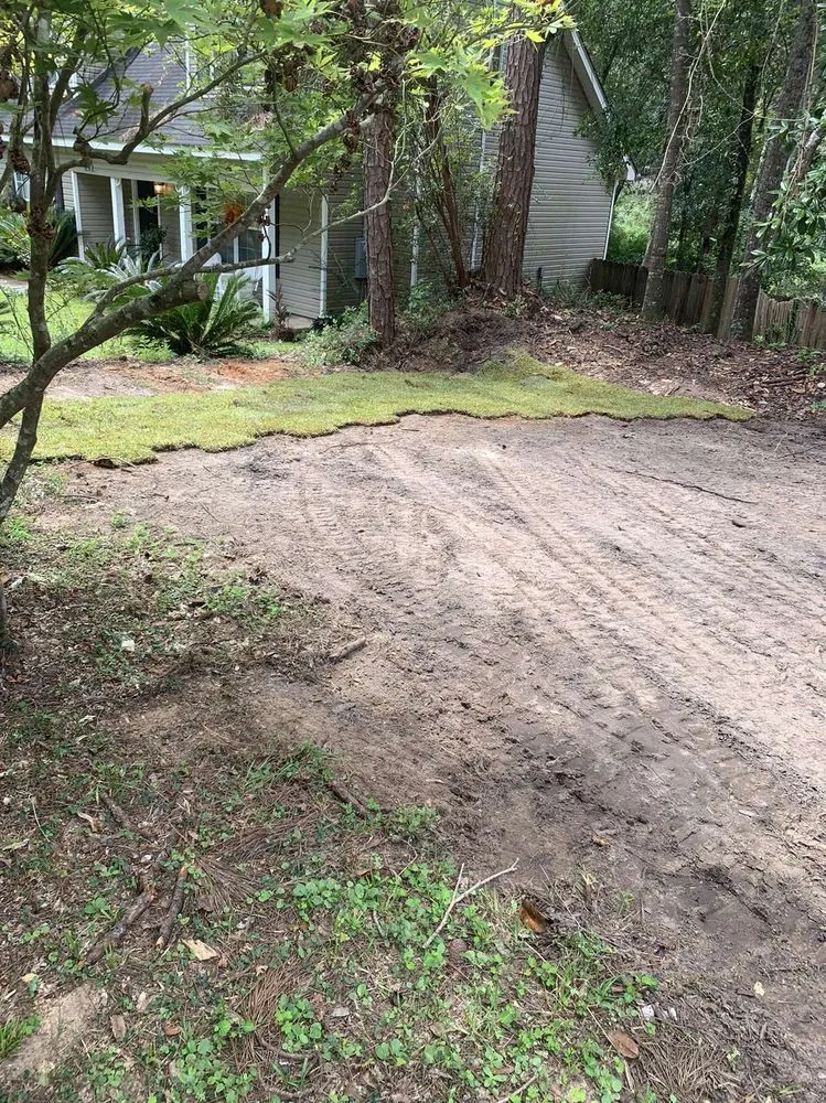 Professional residential landscaping in Daphne, AL by Davis Landwork & Construction