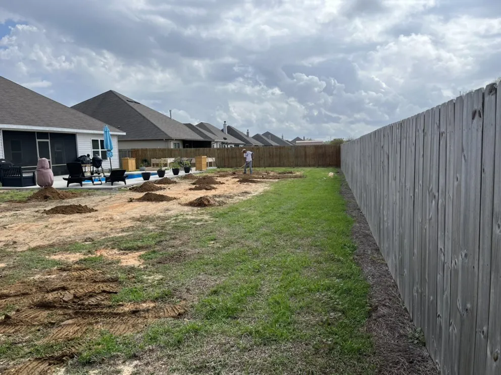 Trusted lawn care service experts serving Daphne, AL - Davis Landwork & Construction