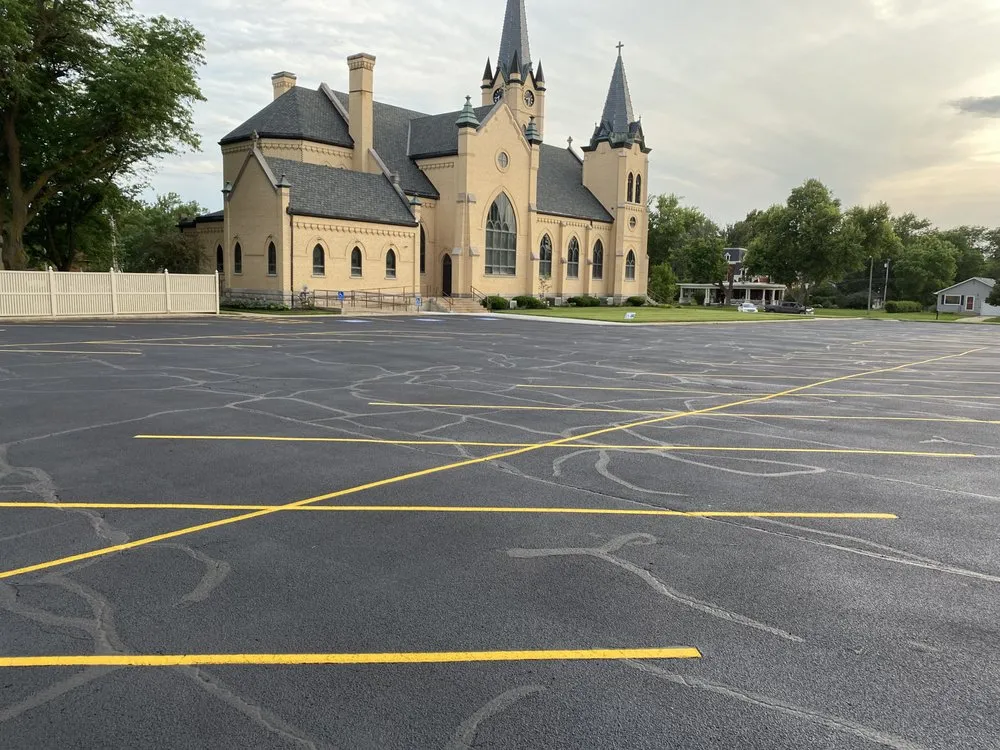 Custom landscape design experts serving Johnson, NE - Davis Lawn and Striping