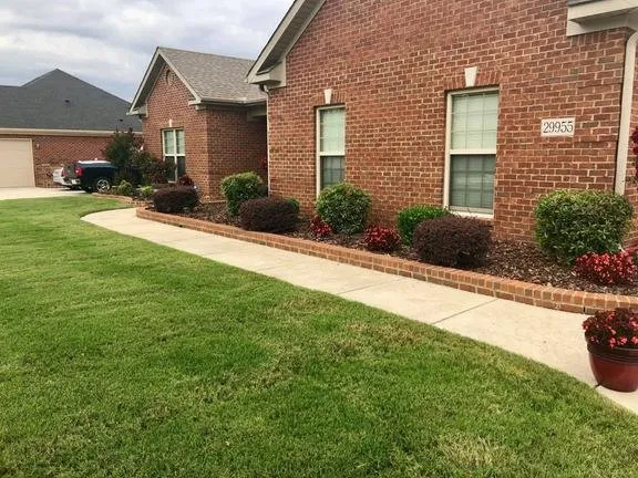 Local lawn care service for outdoor upgrades in Harvest, AL by Davis Lawn Care