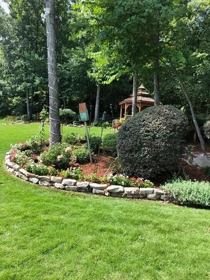 Local lawn care service for homes in Harvest, AL by Davis Lawn Care