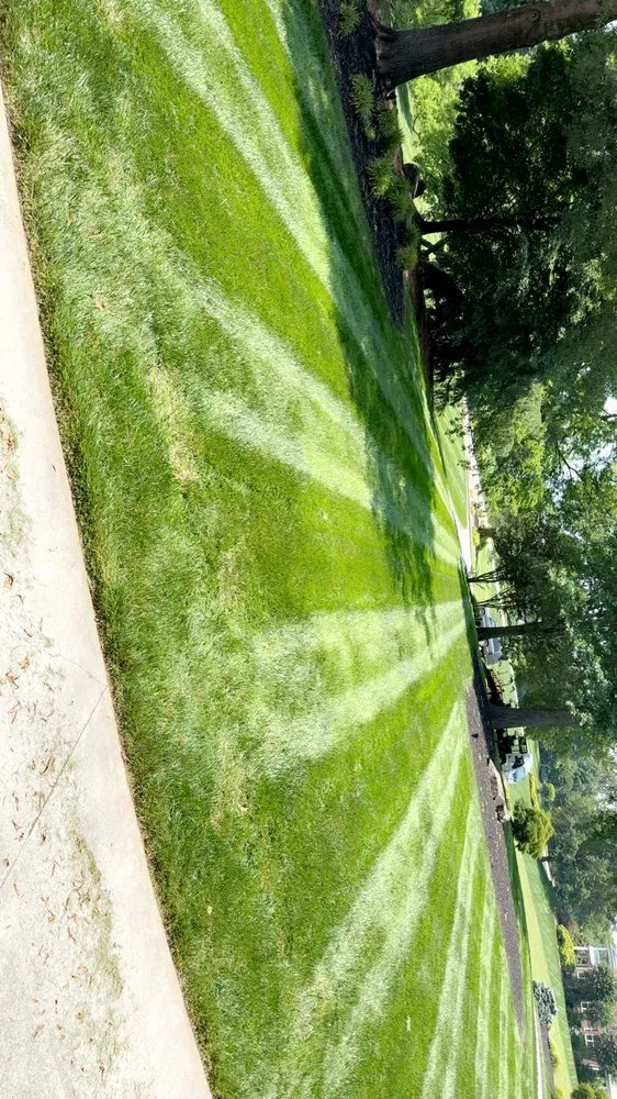 Reliable outdoor landscaping experts serving Knoxville, TN - Davis Lawn Care