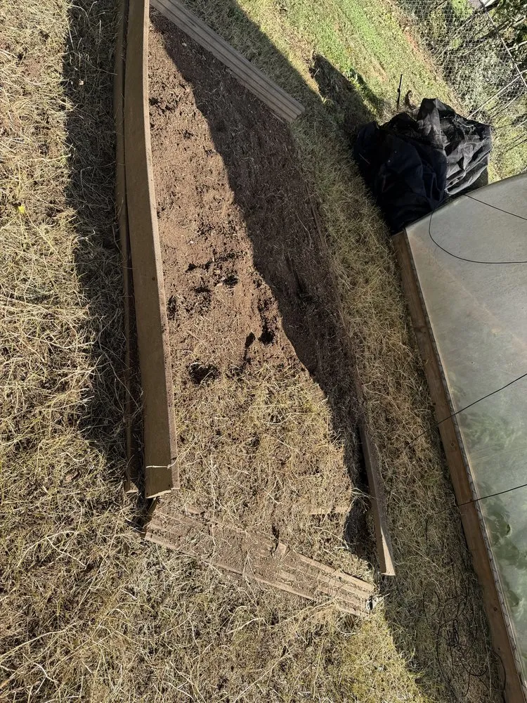 Top-rated lawn mowing service experts serving Knoxville, TN - Davis Lawn Care