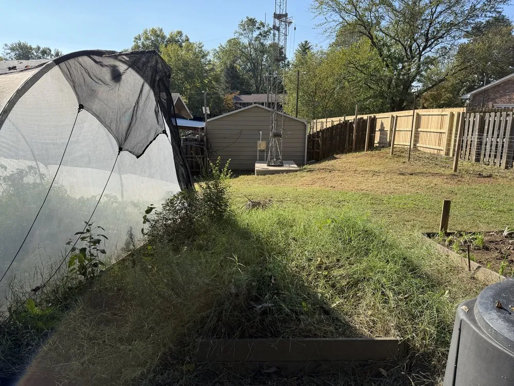 Professional yard maintenance in Knoxville, TN - Davis Lawn Care