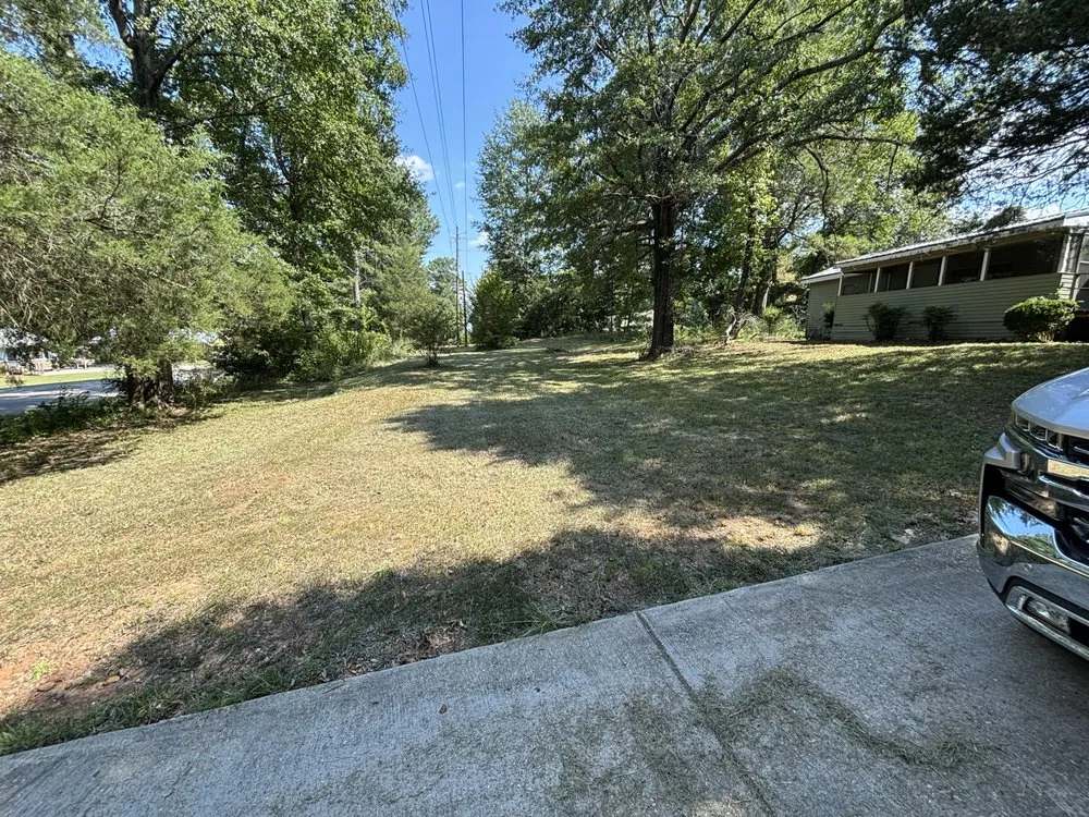 Local outdoor landscaping in Tuscaloosa, AL - Davis Lawn Professionals