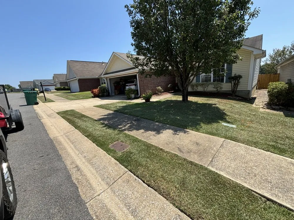 Professional lawn care service in Tuscaloosa, AL by Davis Lawn Professionals
