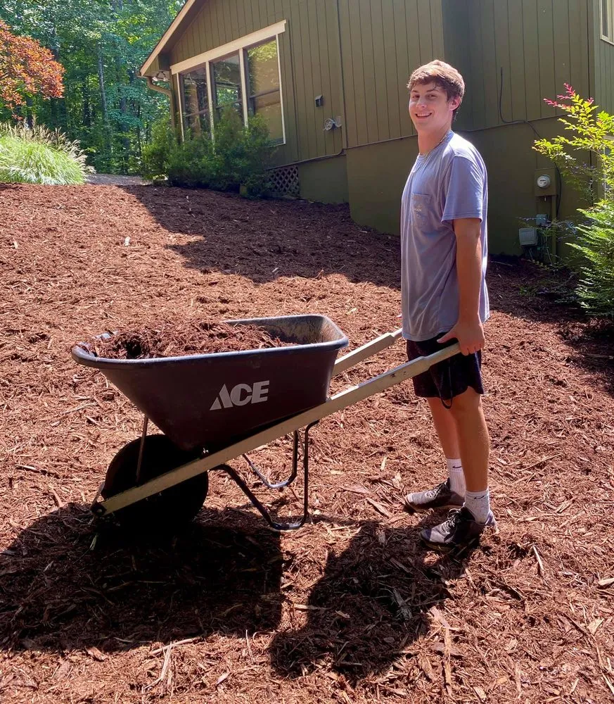 Reliable residential landscaping experts serving Walhalla, SC - Davis Lawn Service