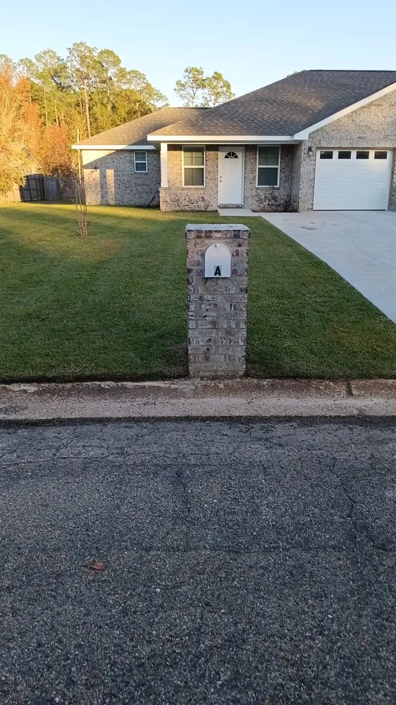 Custom outdoor landscaping experts serving Gulfport, MS - Davis Nice & Neat Lawn Service