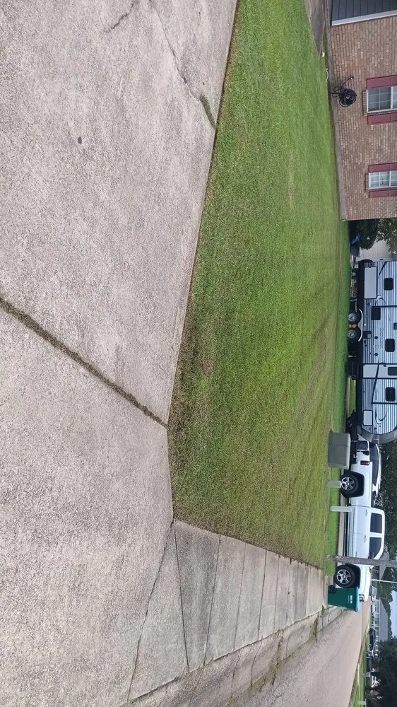 Local garden landscaping for residential properties across Gulfport, MS - Davis Nice & Neat Lawn Service