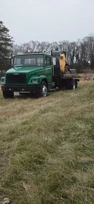 Davis Tree Service Logo