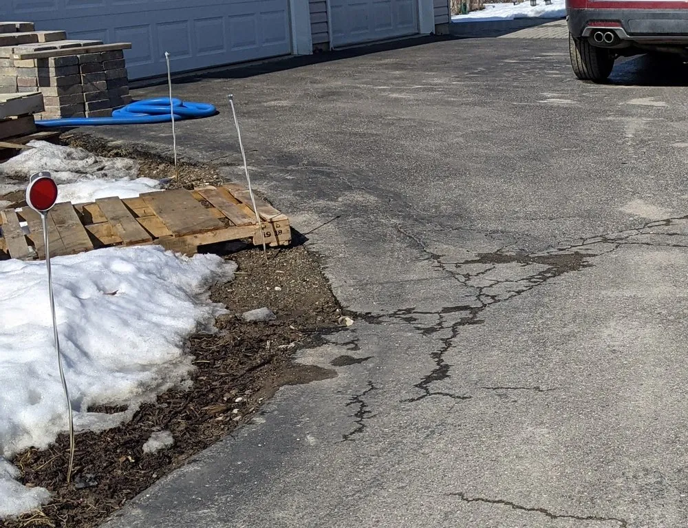 Local garden landscaping for year-round maintenance in Holly, MI by Davisburg Design Landscaping