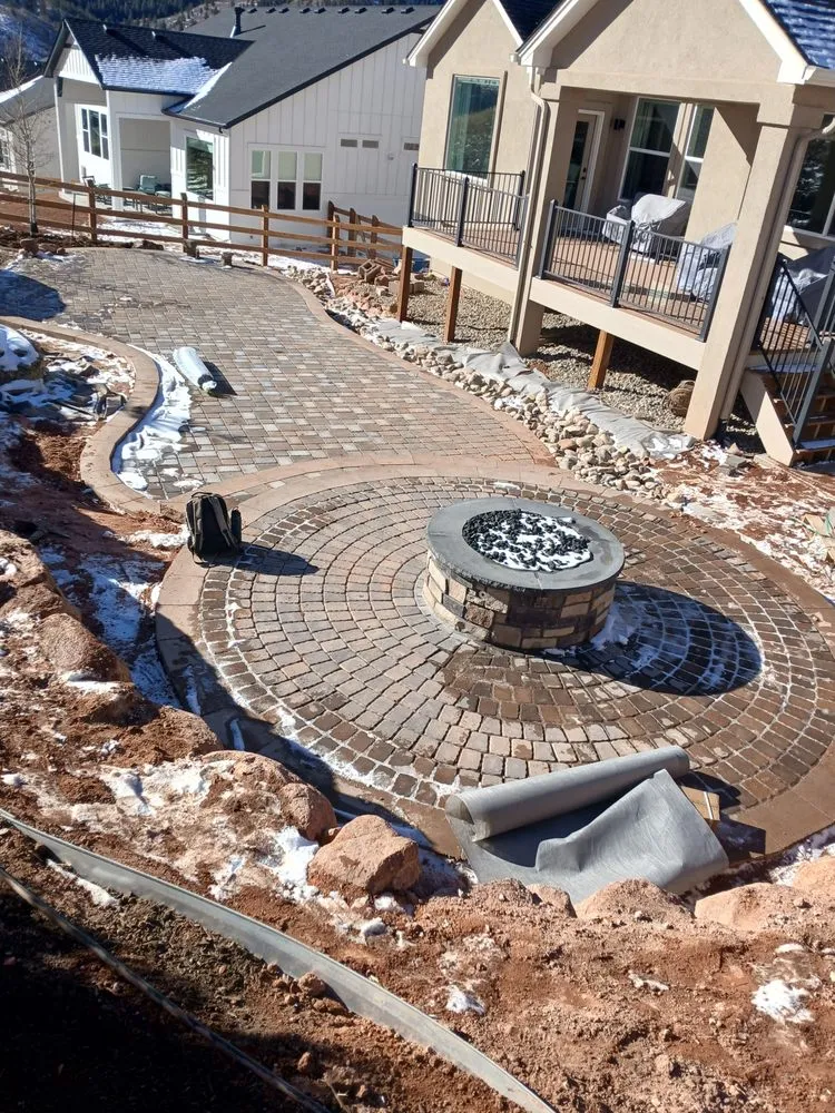 Custom residential landscaping experts serving Colorado Springs, CO - Davison Landscaping