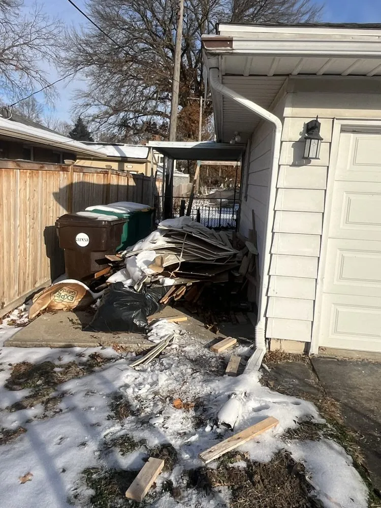 Top-rated lawn care service for year-round maintenance across Peoria, IL - Davon's Lawn & More