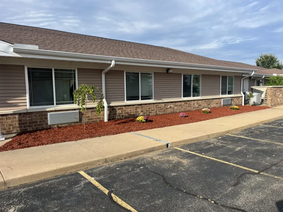 Trusted outdoor landscaping in Peoria, IL by Davon's Lawn & More