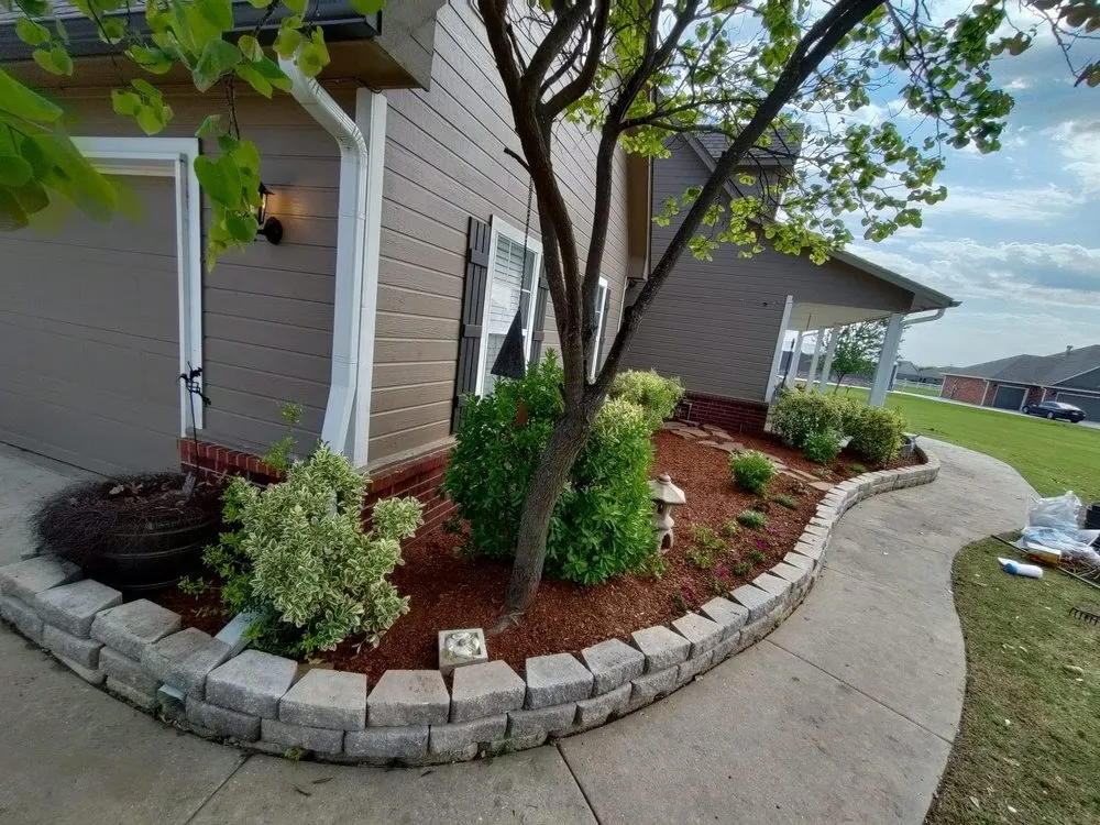 Professional landscaping services experts serving Claremore, OK - Davonta’s Lawn Care