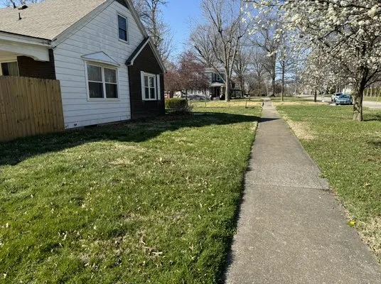 Dawsens Lawn Care Logo