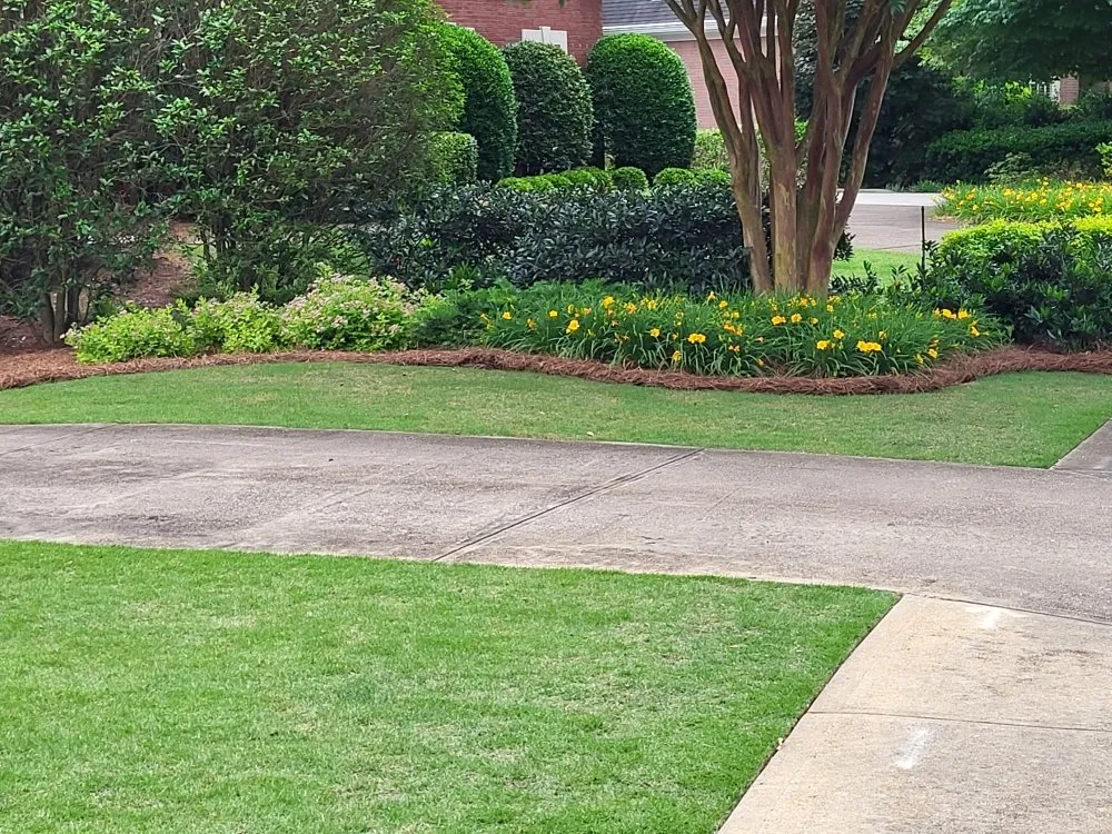 Affordable garden landscaping in Canton, GA by Dawson lawncare