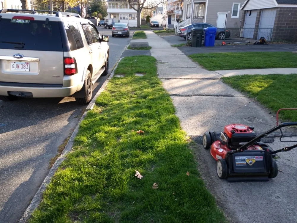 Trusted lawn mowing service in Springfield, MA - Dawson's Lawn Care & Snow