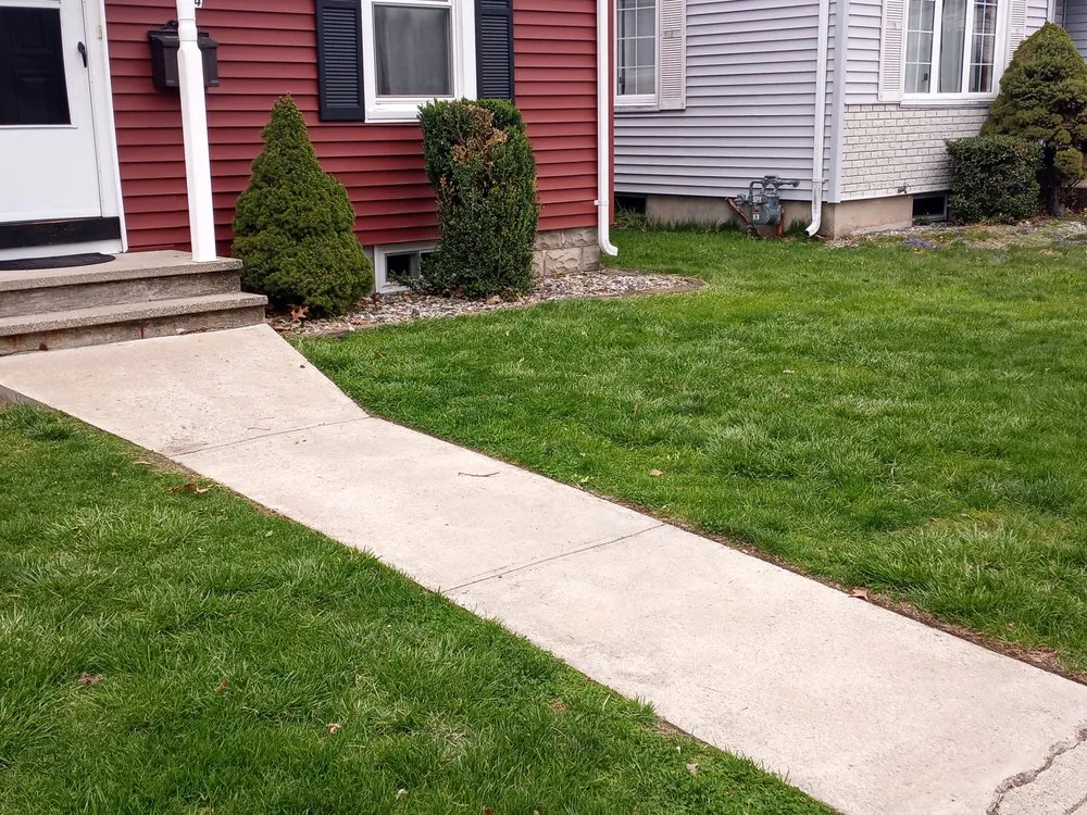 Top-rated garden landscaping experts serving Springfield, MA - Dawson's Lawn Care & Snow