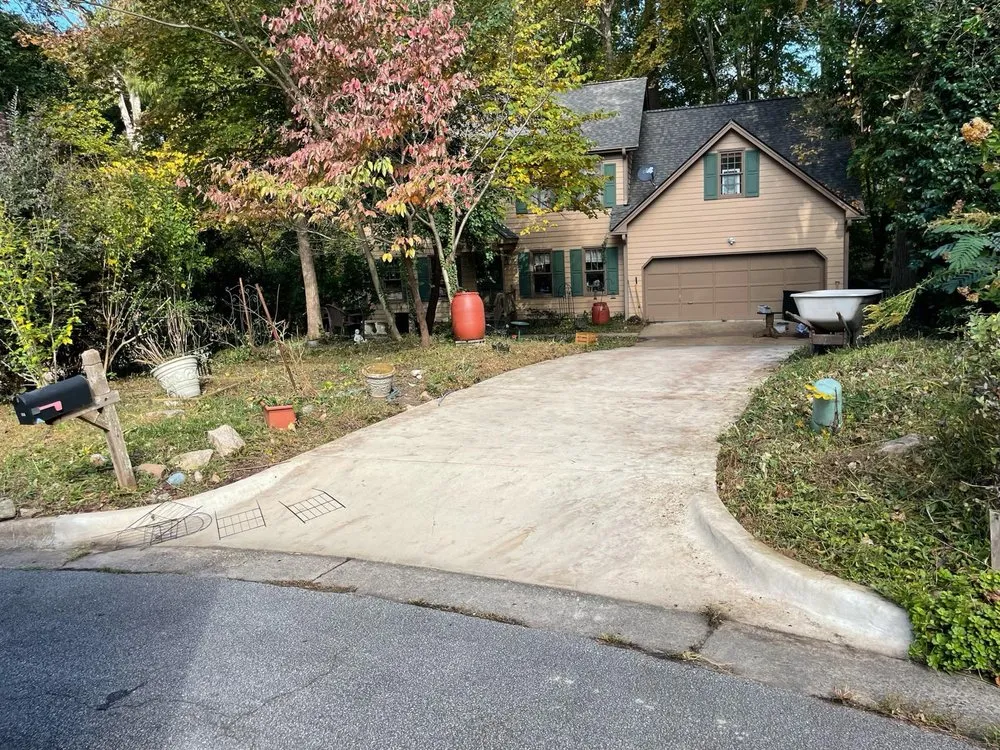 Professional landscape design for homes in Raleigh, NC by Dayana's Landscaping