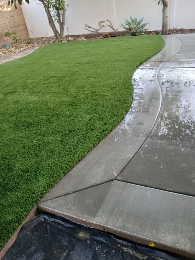 Affordable landscape installation for year-round maintenance in Bloomington, CA by Daydream Exteriors