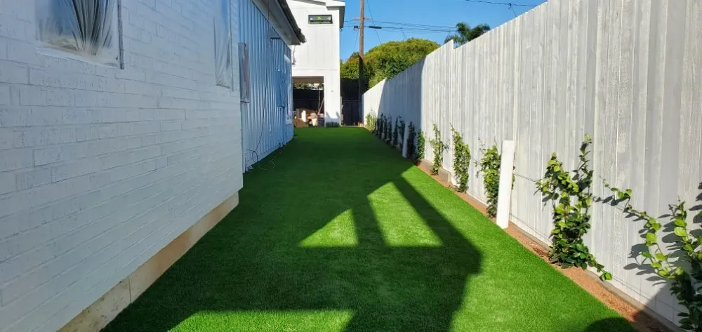 Expert lawn mowing service in Bloomington, CA - Daydream Exteriors