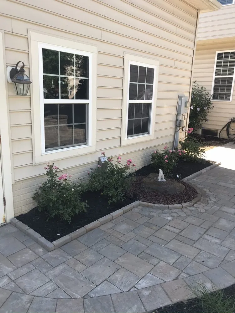 Local lawn mowing service experts serving Ijamsville, MD - Daydream Lawn & Landscape