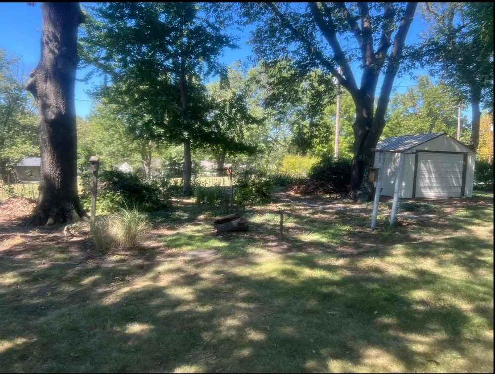 Top-rated outdoor landscaping experts serving Topeka, KS - Days Mowing