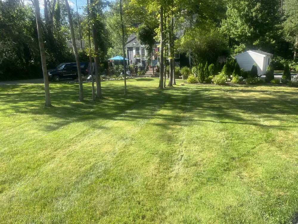 Local residential landscaping for year-round maintenance in Vernon Township, NJ by Days Of Thunder Landscape