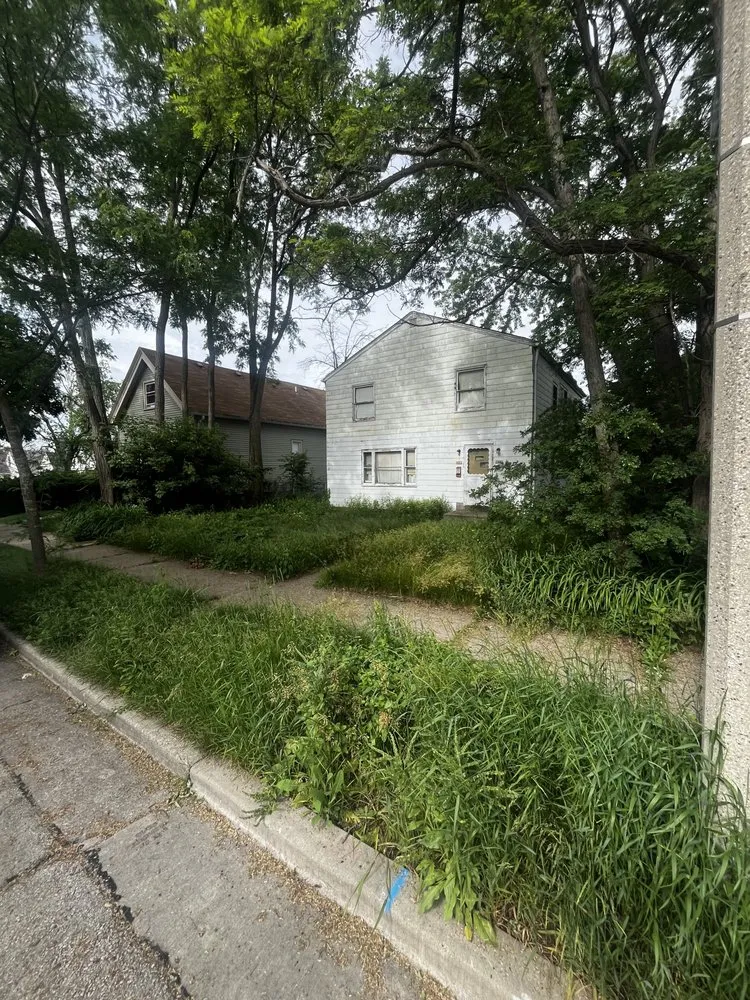 Professional landscape design for residential properties in Milwaukee, WI by Dayton Mows