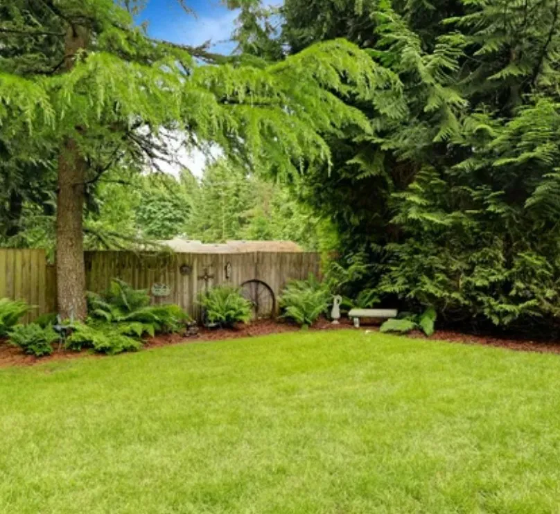 Custom landscape design experts serving Milwaukee, WI - Dayton Mows